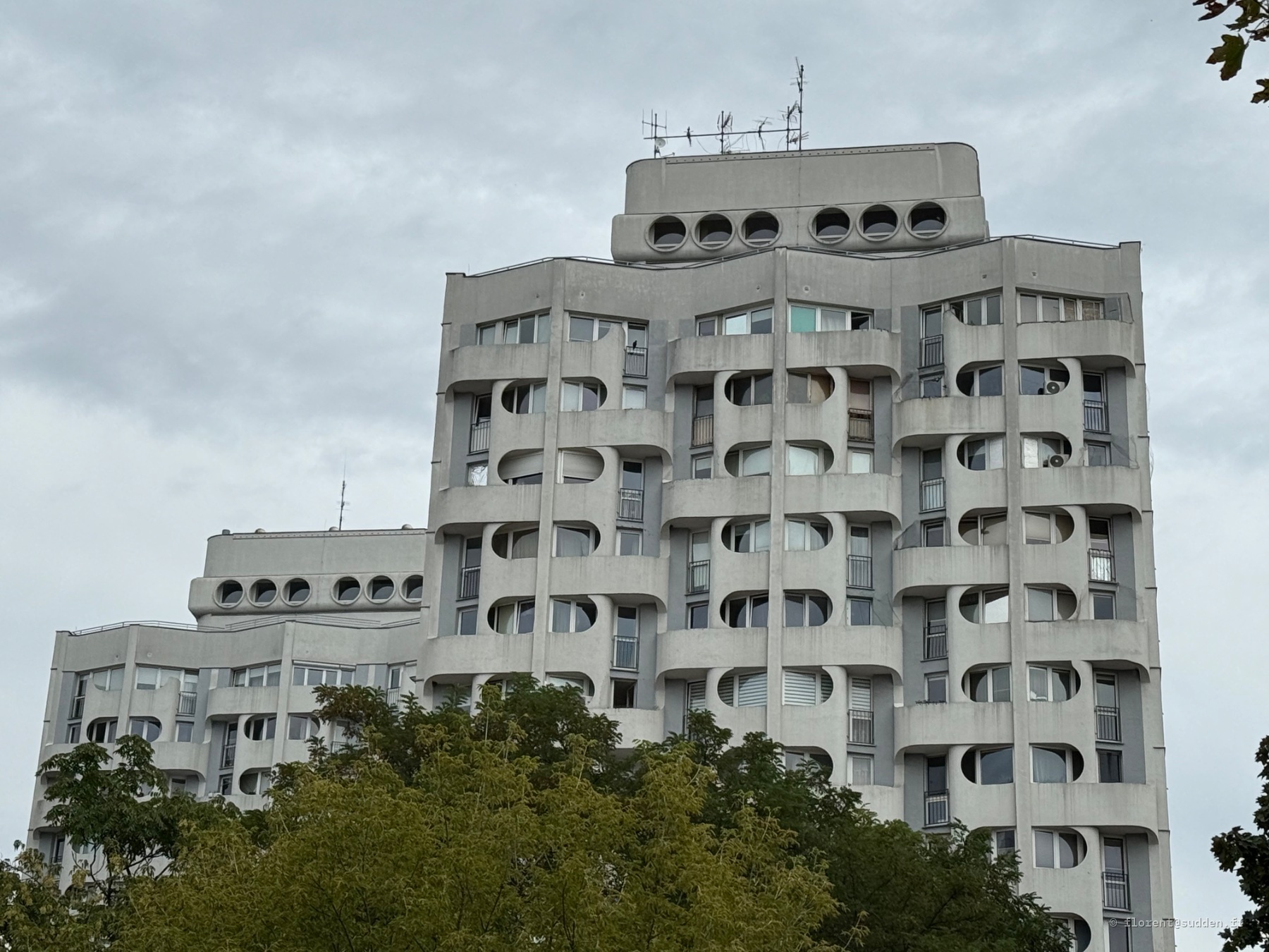 Immeuble brutaliste, Plac Grunwaldzki, Wrocław