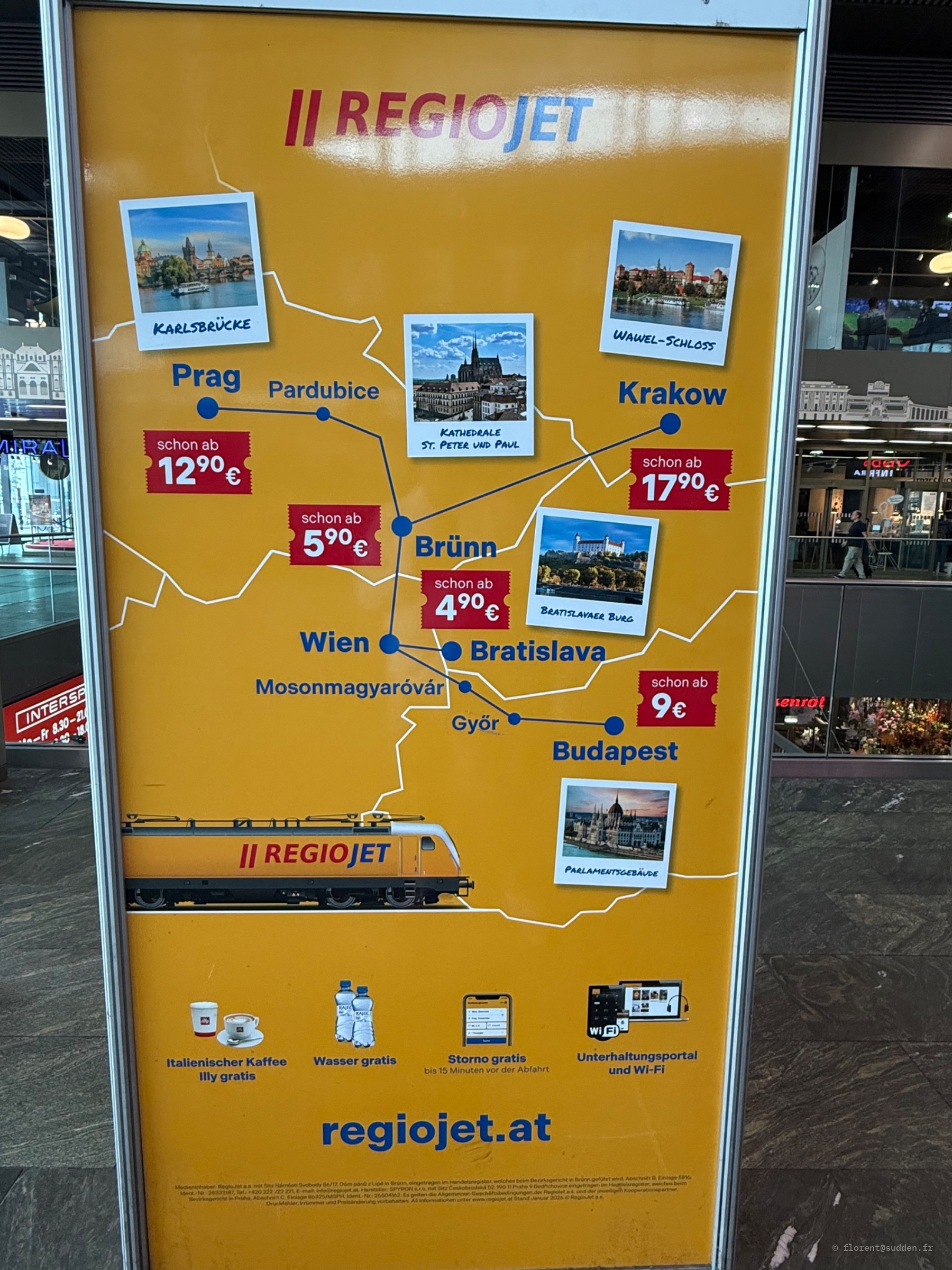 Affiche RegioJet à Südtiroler Platz