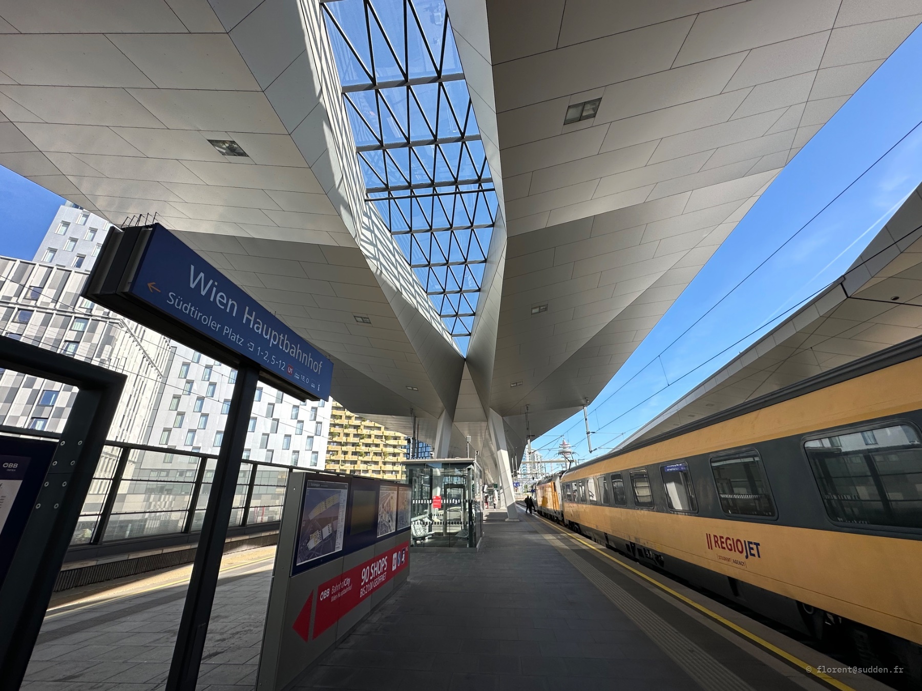 Wien Hauptbahnhof, Quai de gare