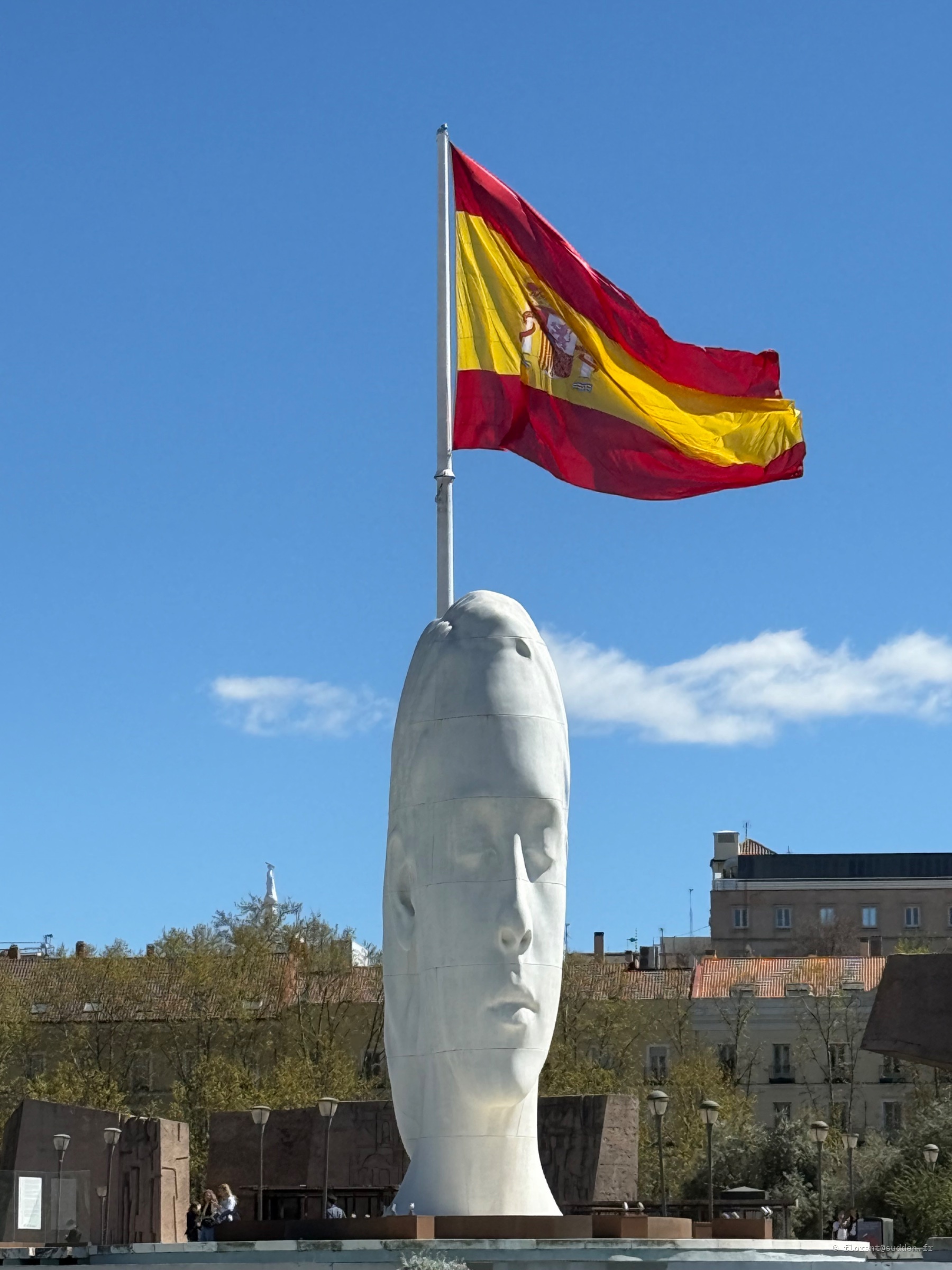 Monument aux morts, Paseo de Recoletos