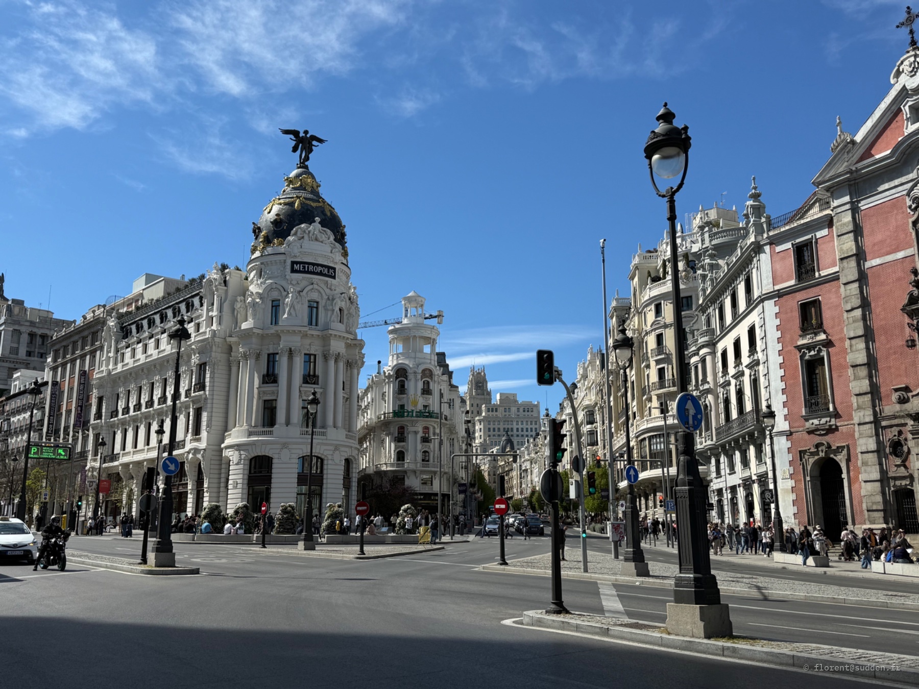 Métropolis et Calle de Alcalá, Madrid