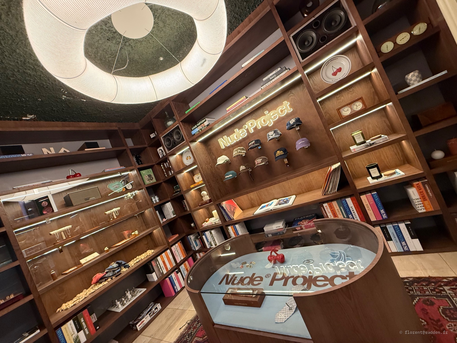 Nude Project store, Chueca